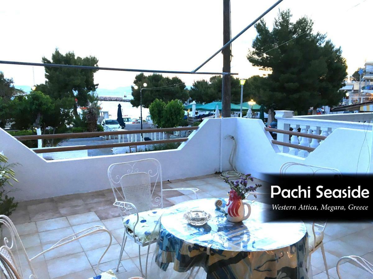 Pachi Seaside Apartment Bagian luar foto